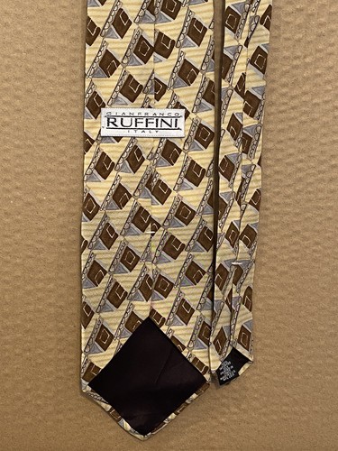 Gianfranco Ruffini Italy 100% Silk Tie Made in USA WPL #2831 3.75" W x 60" L - Picture 6 of 10