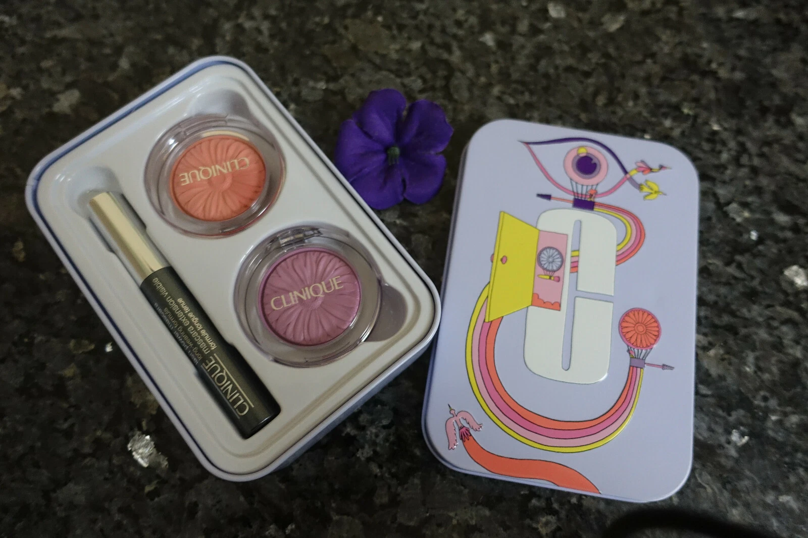 Clinique limited edition 3 piece set 2 cheeck pop blush 1 lash power mascara