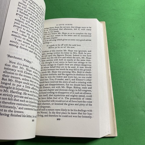 Barsetshire Novels: Barchester Towers - Anthony Trollope / PAR - Picture 11 of 12