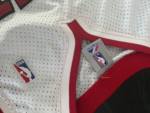 Majestic Miami Heat 6 NBA Jersey XL - Picture 5 of 9