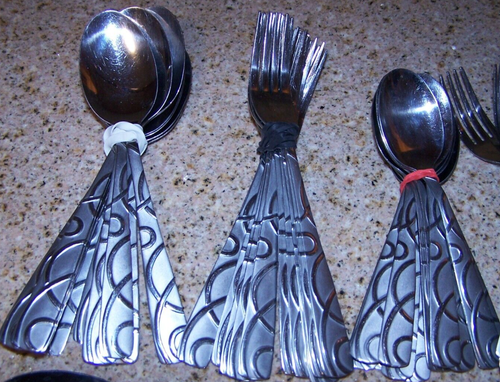 64pc Set Of Cambridge Conquest Nicely Designed Flatware - Picture 4 of 4