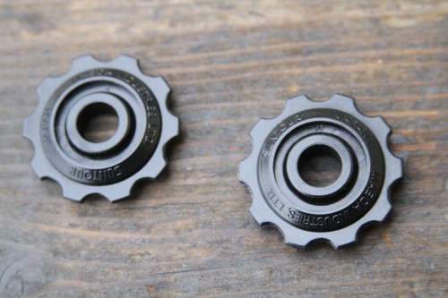 Vintage Suntour Rear Derailleur Pulleys Pair Maeda Industries Replacement NOS - Picture 2 of 5
