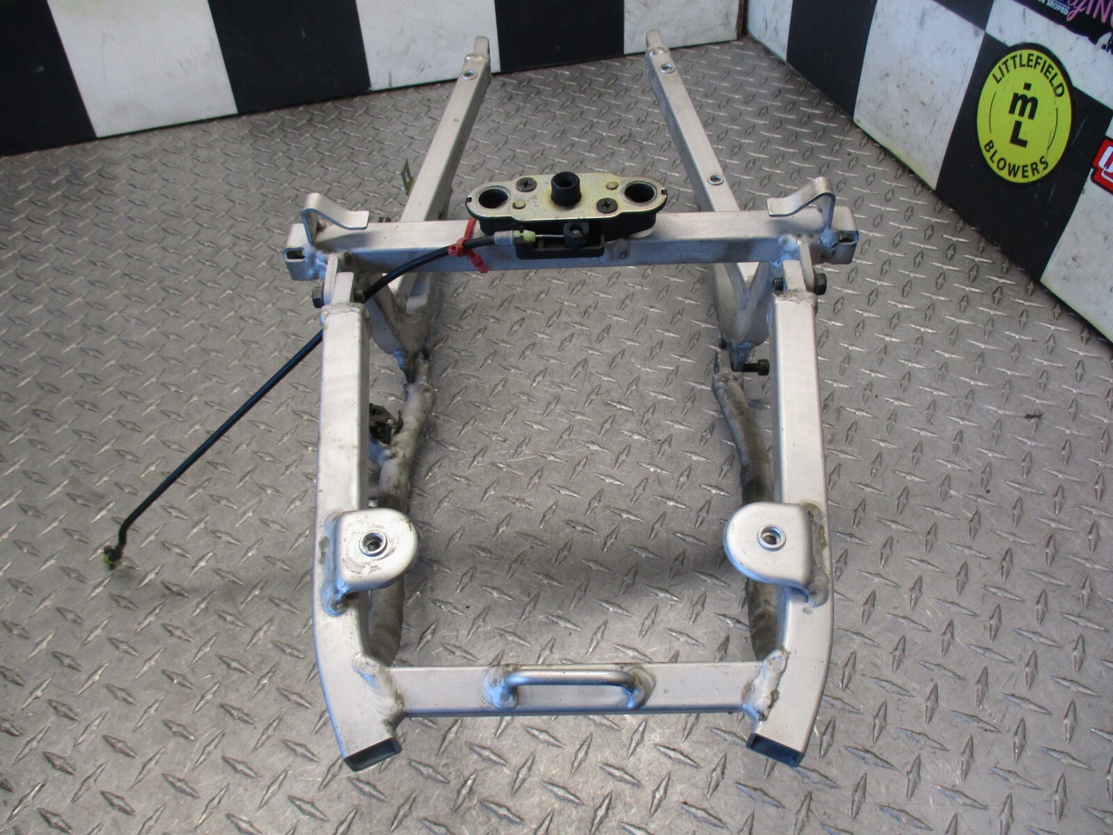 Picture 4 of 16
