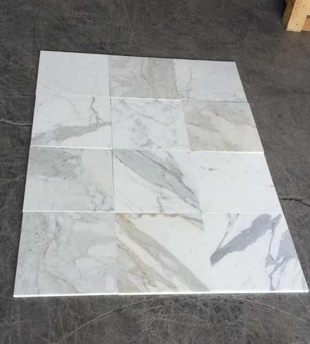 Calacatta Gold Honed Marble Tile 12" × 12" × ⅜" - 100 SQ. FT. Lot - Picture 6 of 8