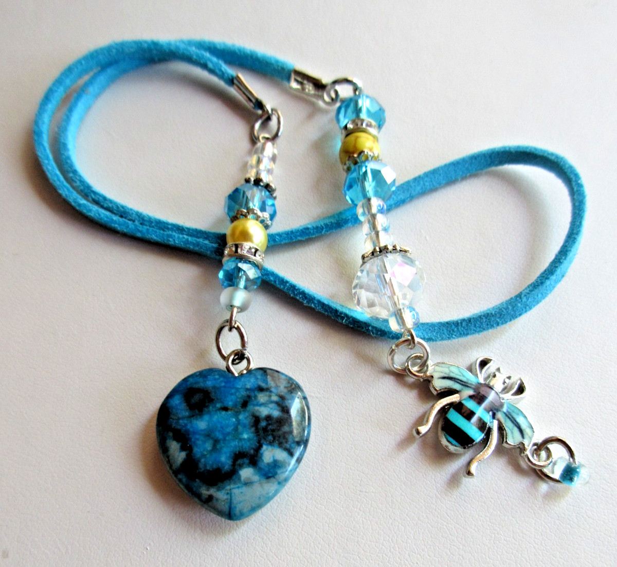 Howlite Agate Heart & Blue Bee Bookmark 18 inches