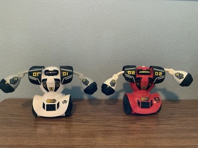 Robo Kombat Remote Control Robots Sergeant Slugger And Renegade Wrecker