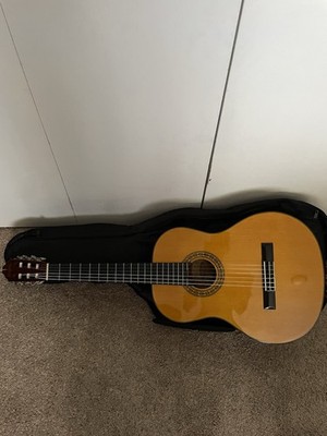 Great Shape Washburn Acoustic Guitar With Brand New Strings