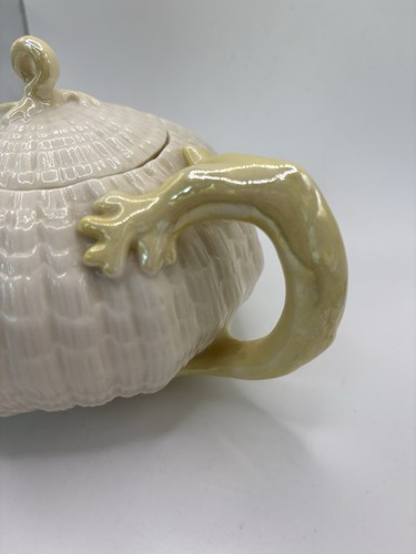 VTG Belleek China Tridacna Shell Teapot 5th Green Mark & Yellow Luster Ireland - Picture 2 of 14