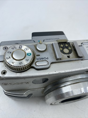 Sony Cyber-shot DSC-V1 5 MP Digital Camera Not Tested!!!! - Picture 3 of 14