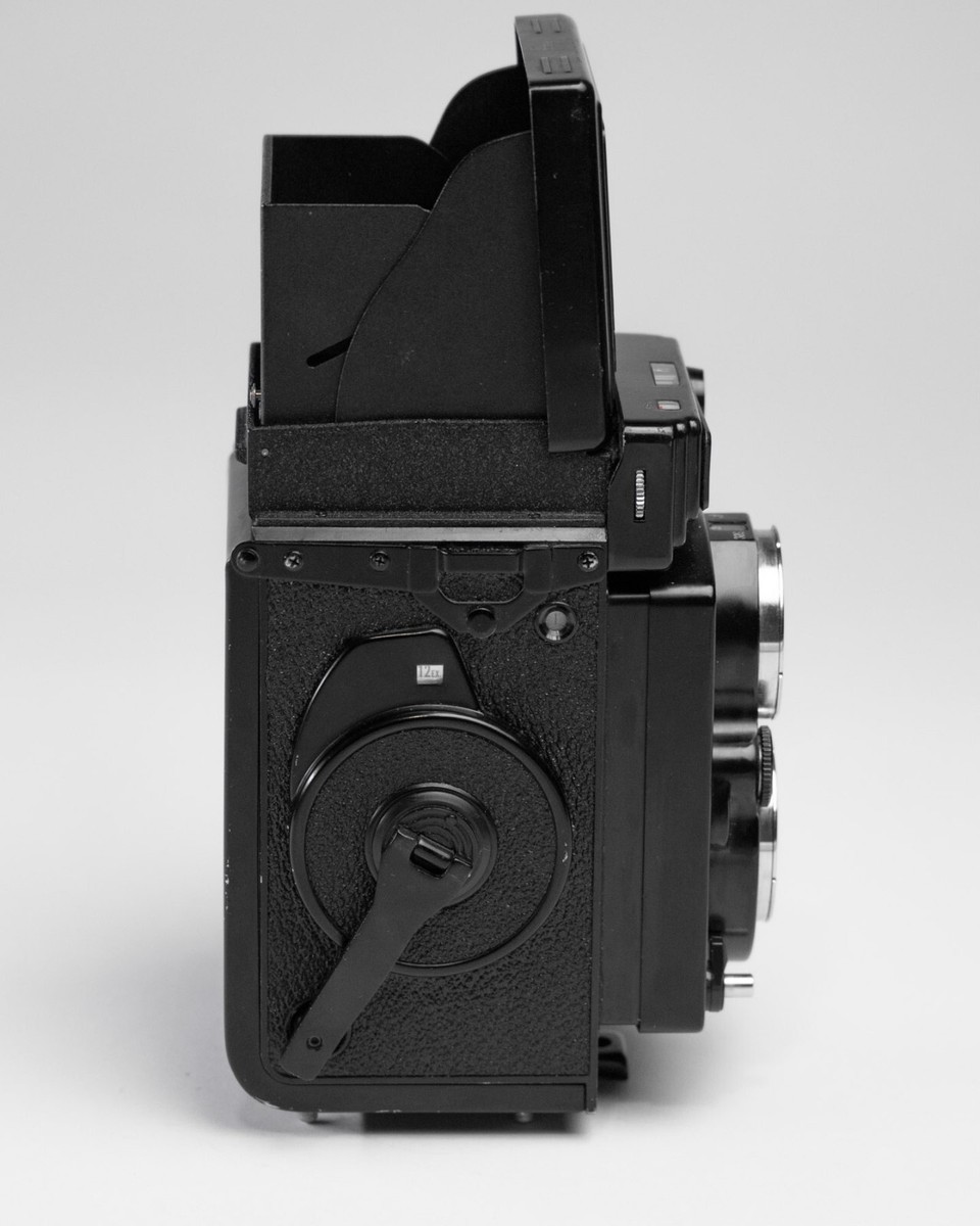 Yashica Mat 124G 6x6 TLR Medium Format Camera Meter Works Yashica Mat 124G 6x6 TLR Medium Format Camera Meter Works
