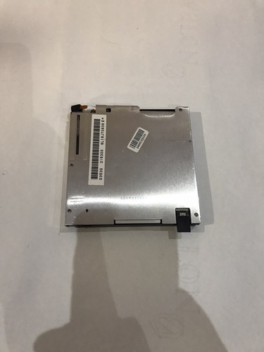 Mitsumi D353G Internal Floppy Drive 3.5" Inch Drive (no bezel) - Picture 4 of 4