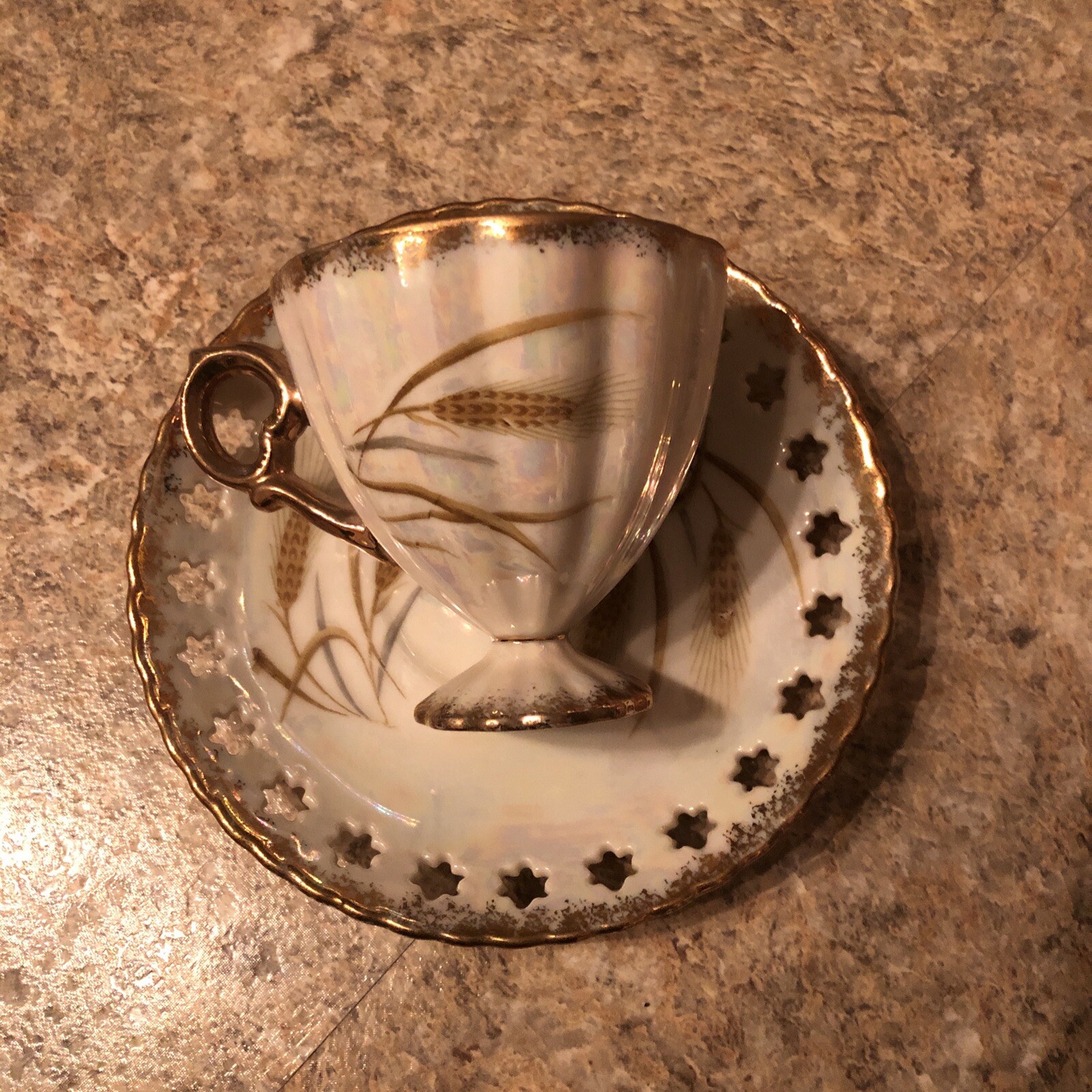 Picture 1 of 6