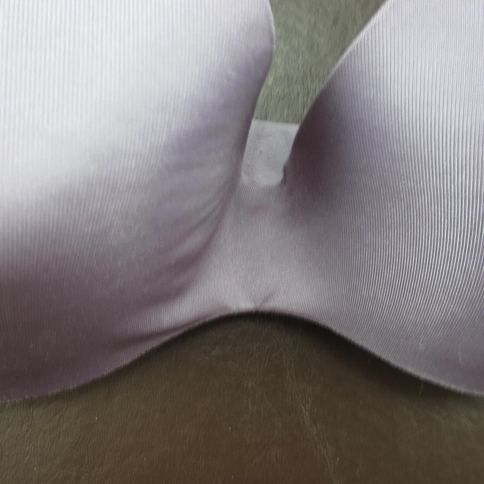 Sujetador Warners 38C púrpura acolchado inalámbrico cierre ajustable trasero Foto 3 de 4