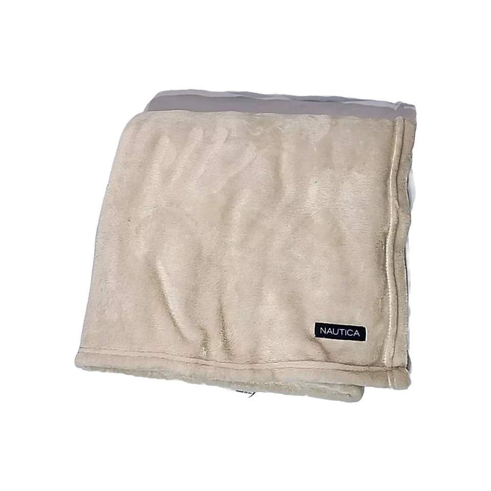 Manta Nautica Hogar Ultra Suave Tiro Beige Poliéster 50 IN X 70 IN Ligera  Foto 3 de 4