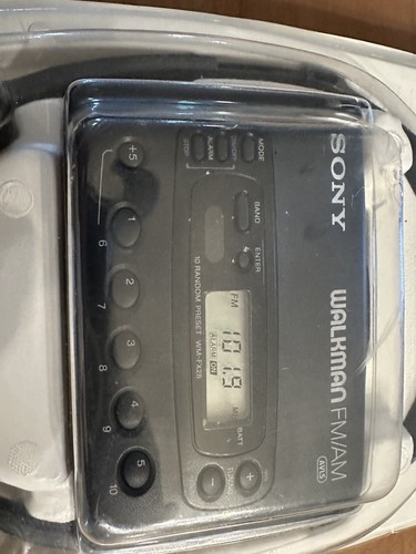 VTG Sony WM-FX28 Walkman AM FM Stereo Cassette Player Clock Alarm ALVS Sealed - Picture 15 of 15