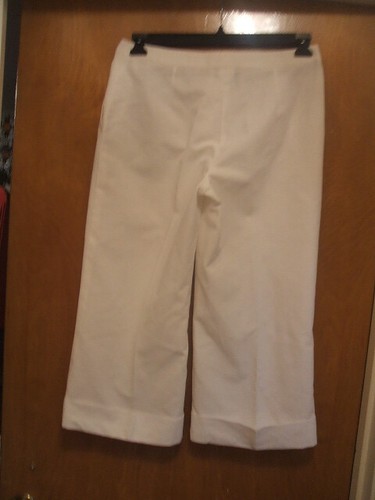 Akris Capris Crop Pants White Cotton Cuffed Hem Sz 8 Pockets Designer - Picture 8 of 11