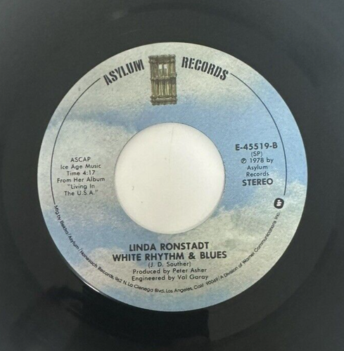 Linda Ronstadt BACK IN THE USA, WHITE RYTHM AND BLUES (45 R&R) #45519 PLAYS VG+ - Picture 5 of 6