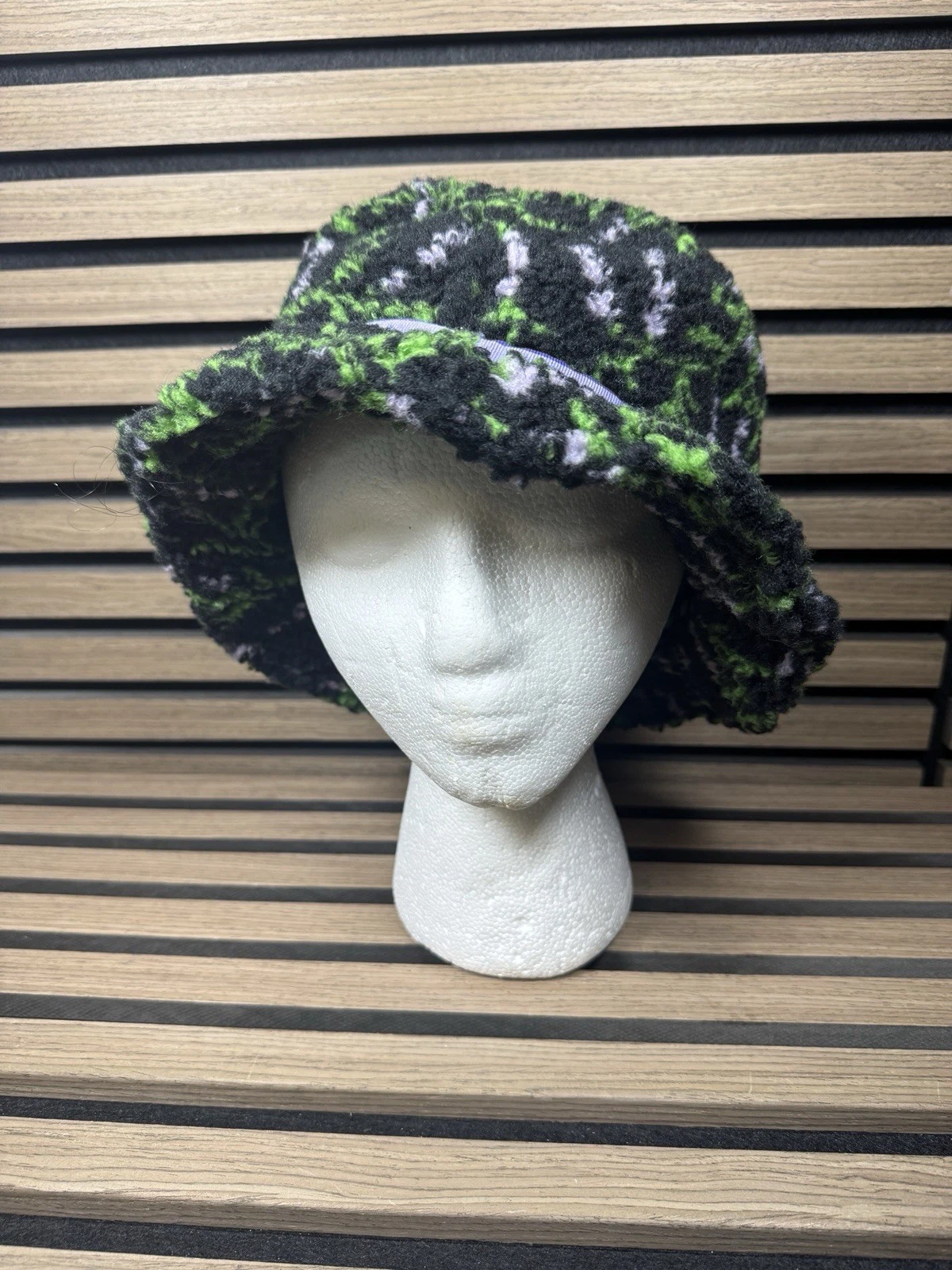 Anna Sui Bucket Hat Made In U.S.A Size ML Multi Color Very Soft ￼