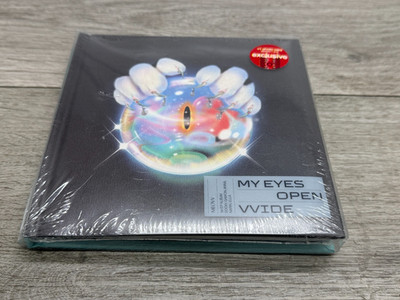 Meovv - Meovv 1st EP Album 'MY Eyes Open Vvide' (Target Exclusive, CD)