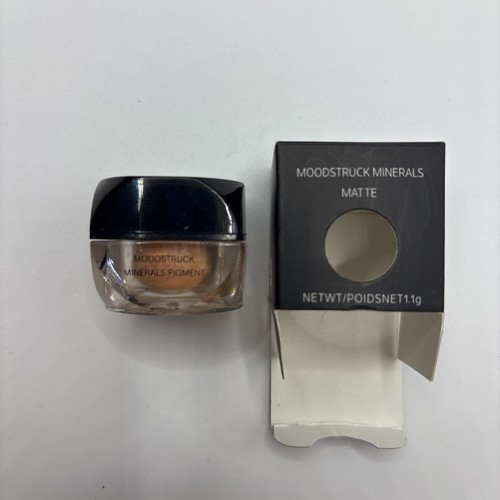 Younique Moonstruck Minerales Sueltos Pigmento Mate “Mareado” NUEVO Melocotón - Imagen 2 de 4