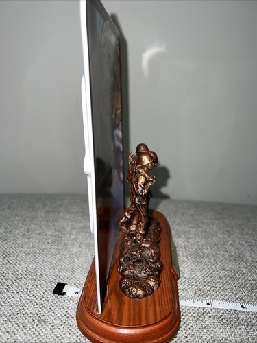 Bradford Exchange Limited Edition US Marine Corps Guadalcanal Plate Display - Picture 6 of 6