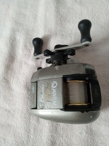 Quantum EX500 Bait Cast Reel - Picture 4 of 7