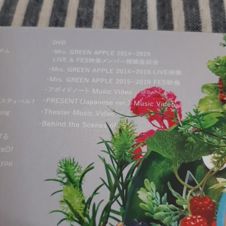 Mrs. GREEN APPLE 5 5 CD • DVDセット Mrs.GREEN APPLE 5 First Limited Edition CD DVD Japan UPCH