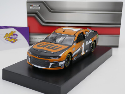 Lionel Racing CX12123GEWUB # Chevrolet NASCAR 2021 Kurt Busch - Gearwrench 1:24