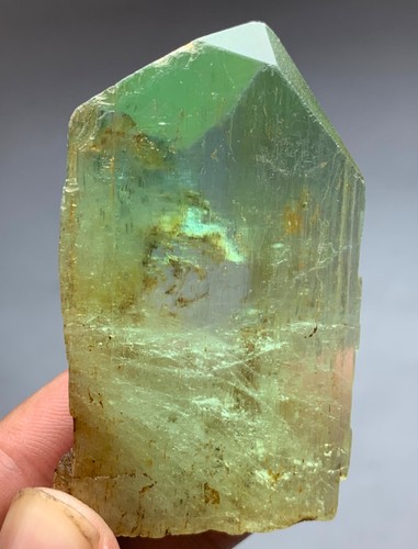 224 CTS Hiddenite Green Kunzite Crystal From Afghanistan - Picture 8 of 9