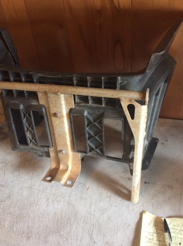 2007 Arctic Cat H1 650 Trv Model Right Hand Floorboard Assembly With Framework - Picture 7 of 12