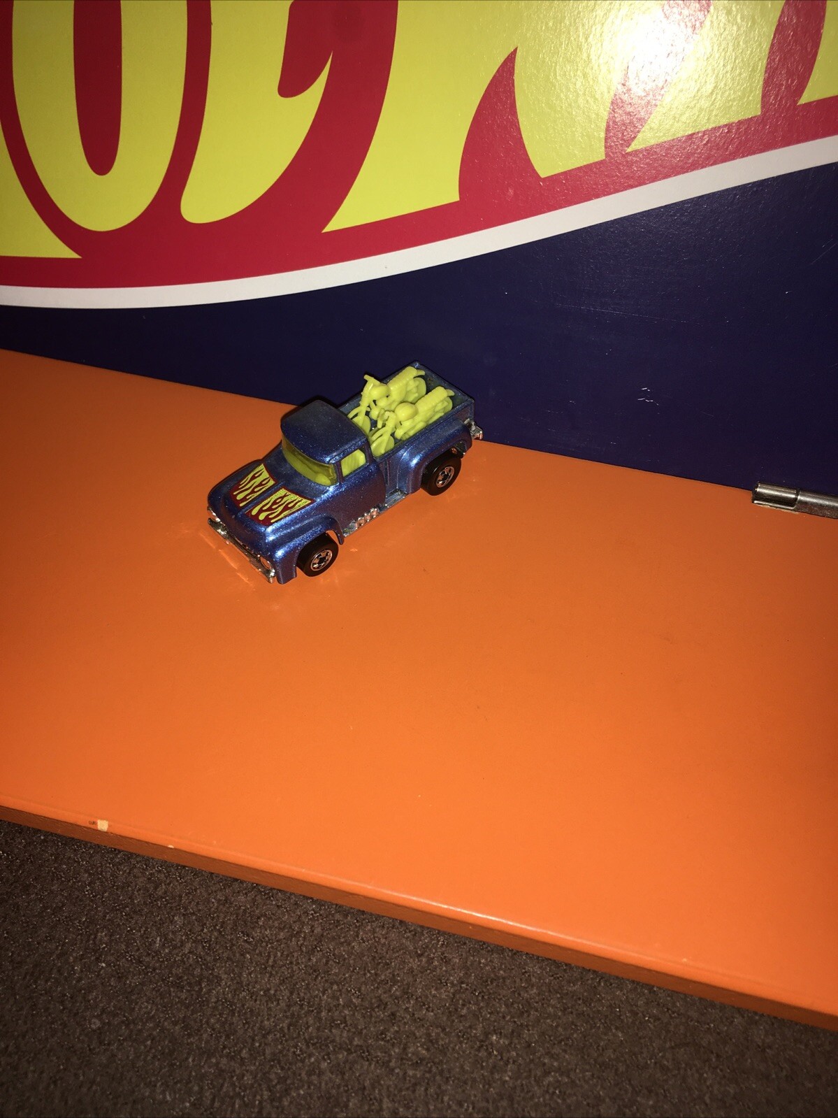 Picture 1 of 10