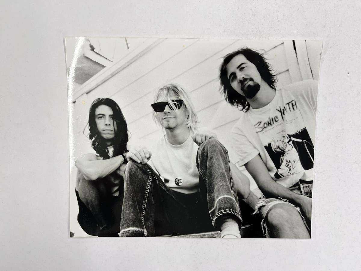 Nirvana Grunge Is Dead Complete Box Set Shirt Poster Photo