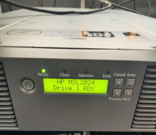 HP MSL2024 407351-002 LTO5 SAS HH One Drive Library - Photo 3/6