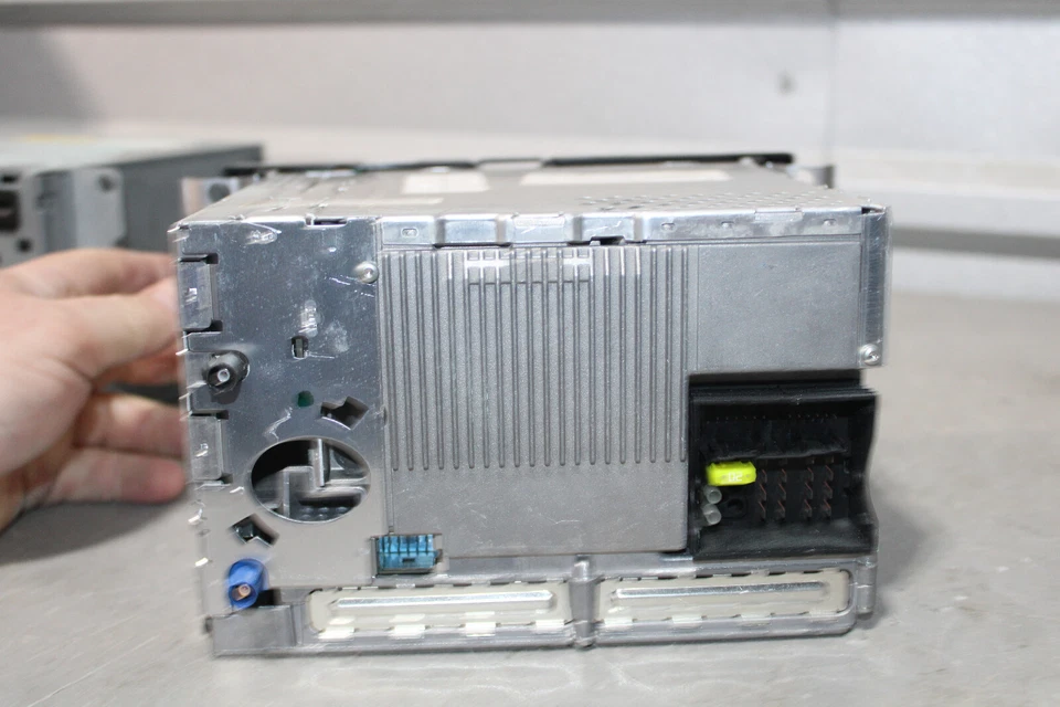 2007-2009 BMW 323i 328i 335i CD Radio Receiver 9148017 Lifetime Warranty - Image 2 of 3