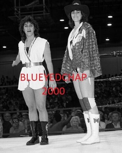 PENNY MITCHELL & DESPINA MONTAGAS GIRL WRESTLER 8 X 10 WRESTLING PHOTO NWA WWF PENNY MITCHELL & DESPINA MONTAGAS GIRL WRESTLER 8 X 10 WRESTLING PHOTO NWA WWF