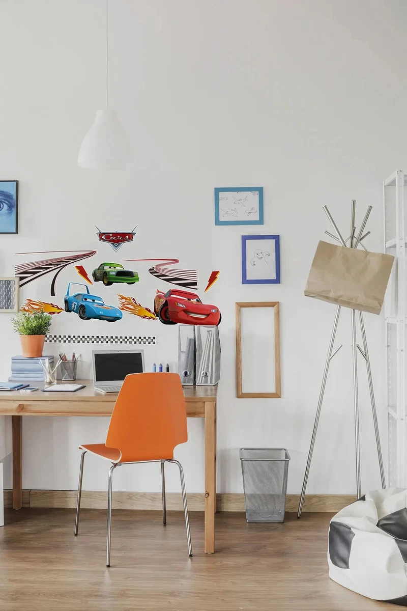 Set Pegatinas Autoadhesivas Disney Cars Lightning McQueen 50 x 70 cm