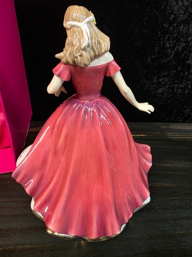 FIGURA DE ROSAS DE CAMPO ANTIGUAS DAMA BONITA REAL ALBERT ROYAL DOULTON - Imagen 5 de 14