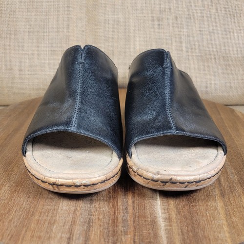 b.o.c Born Women's Wedge Slide Sandals Black Leather Cork Heel Size 10M Shoes - Picture 2 of 9