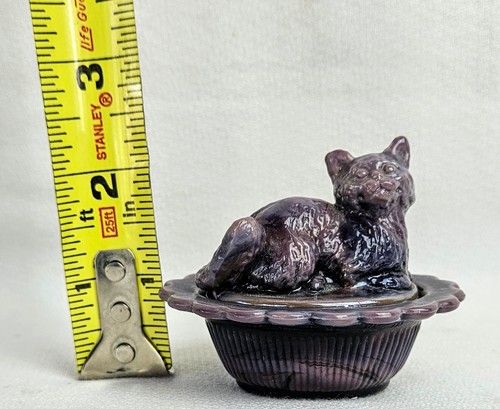 Plato cubierto de sal Mosser Cat vintage malva púrpura leche vidrio opaco - Imagen 15 de 16