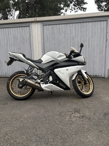 Yamaha YZF-R125 Motorrad mit Orginal Akrapovic komplettanlage Carbon/für Bastler - Bild 4 von 10