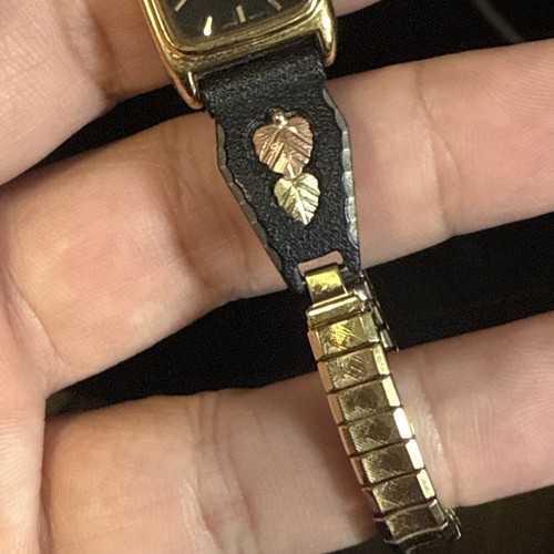 Orig Black Hills Diamond Damen 18mm Black Uhr 12K Gold Blätter Engel - läuft - Bild 11 von 23