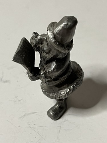 Statuina vintage in peltro Charisma Rawcliffe "Knotty or Nice List Babbo Natale" alta 2" - Foto 2 di 6