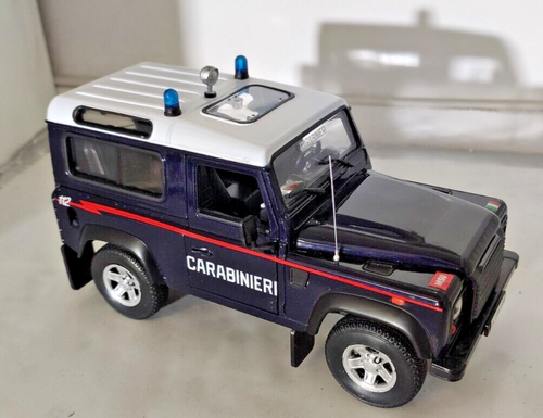 Land Rover defeder campagnola Carabinieri MSU 1/24 Welly artigianale - Foto 3 di 9