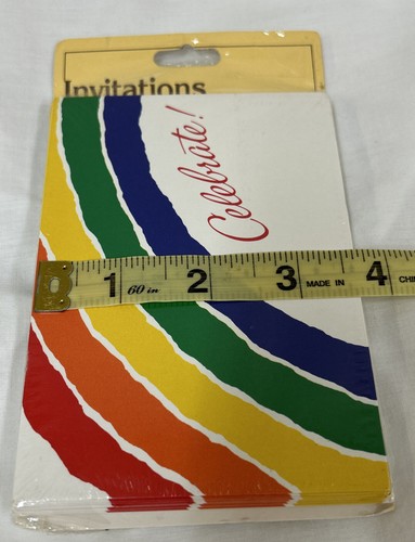Confezione da 8 inviti festa Gibson Greetings ""Celebra"" design arcobaleno vintage - Foto 5 di 5