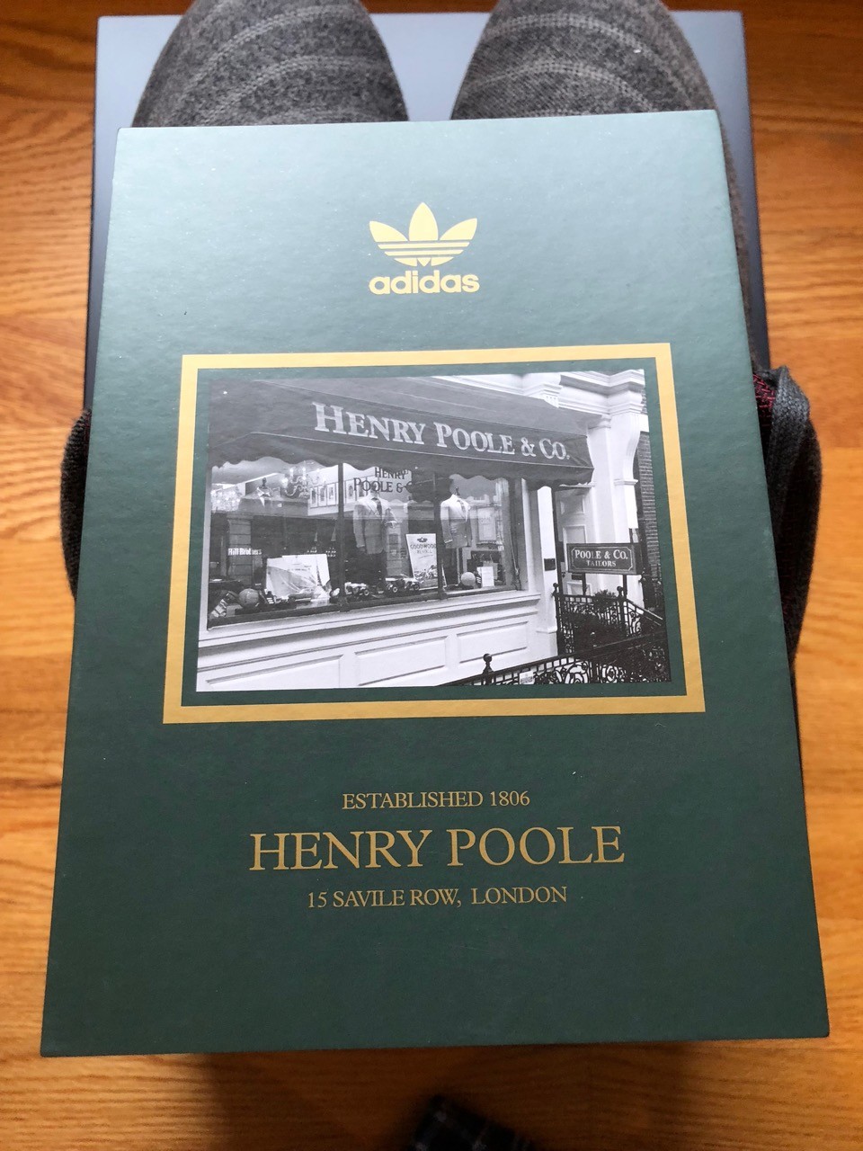 adidas nmd r2 henry poole
