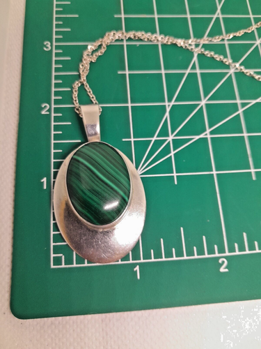 Großer Sterling Silber 925 ovaler Malachit Cabochon Anhänger und Halskette Handarbeit - Bild 8 von 11