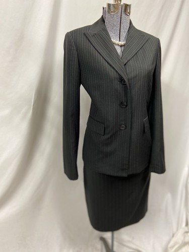 Kasper Skirt Suit Size 8 Fits Like 6 Two Piece Set Pinstripe Pockets Power Suit - Picture 6 of 14