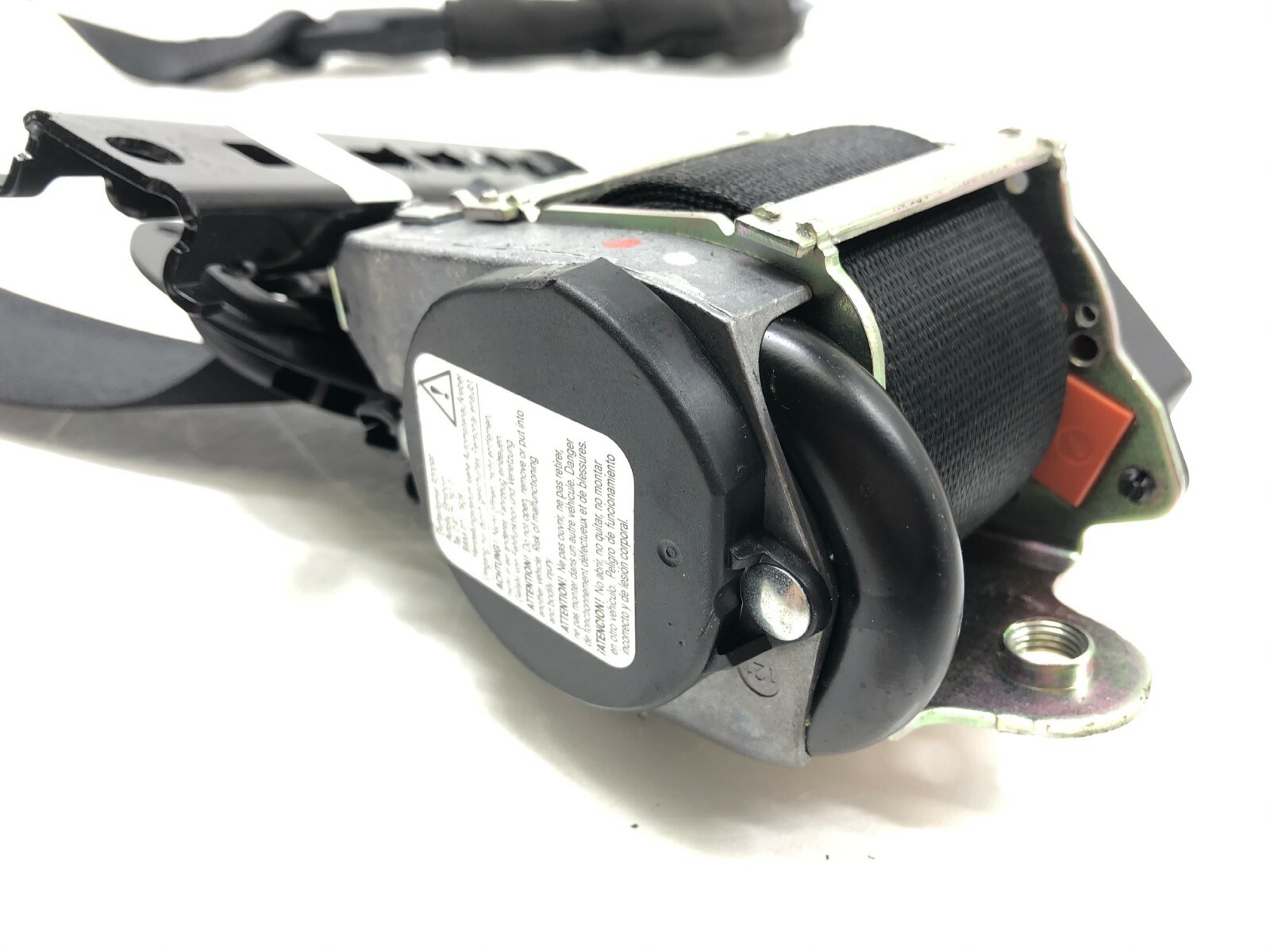 2014-2020 MASERATI GHIBLI FRONT RIGHT SEATBELT RETRACTOR OEM.