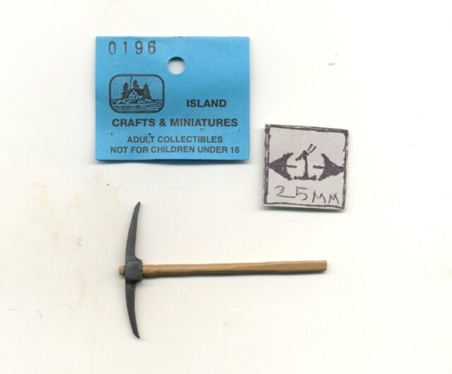 1//12 scale dollhouse cast metal miniature ISL2437 Rug Beater