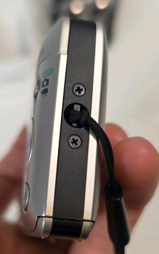 Canon Ixus 100 IS 12.1 MP Digital Camera - Silver Boxed with charger 4gb sd - Picture 7 of 21